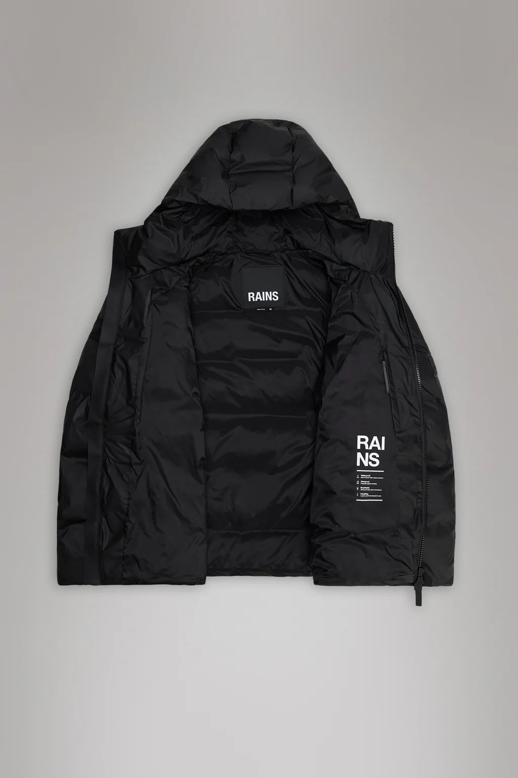 Alta Short Puffer Jacket in Black