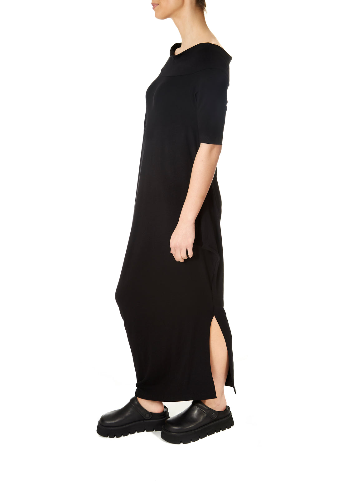 Zubo Asymetric Black Maxi Dress